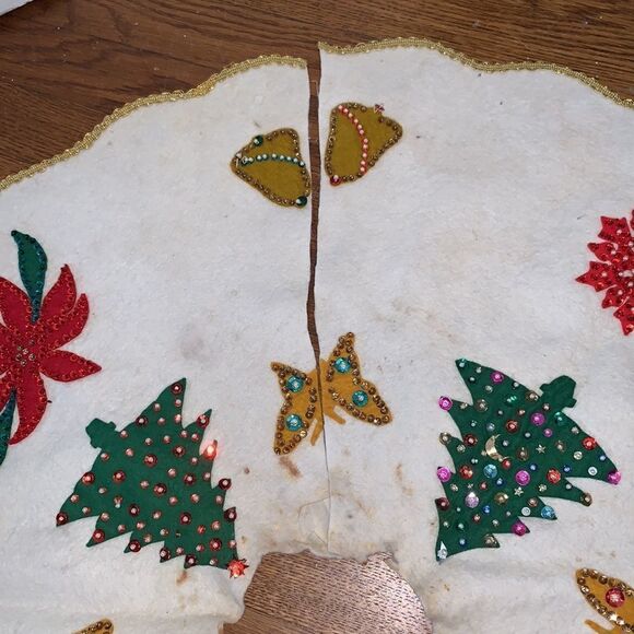Vtg 60s felt beaded & spangled Christmas tree skirt - Picture 2 of 13